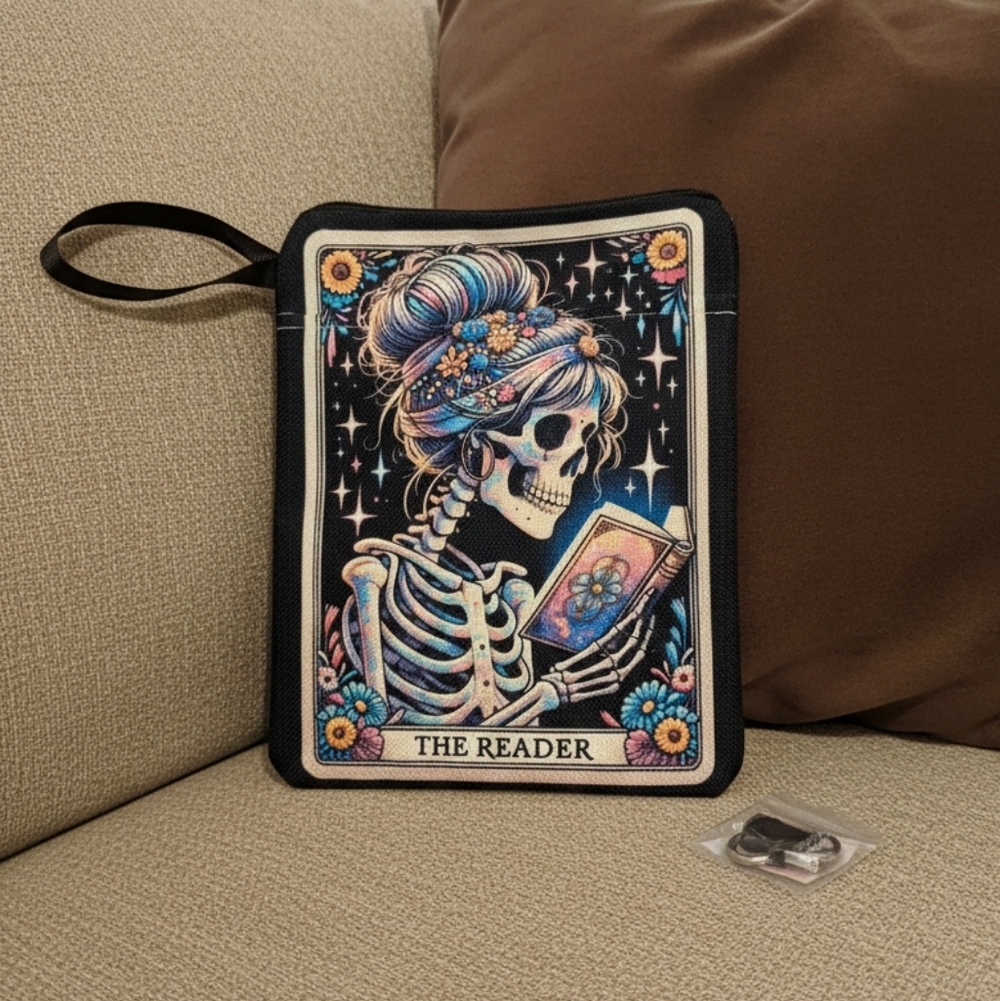 NWT The Reader Zippered Book Pouch With Lock